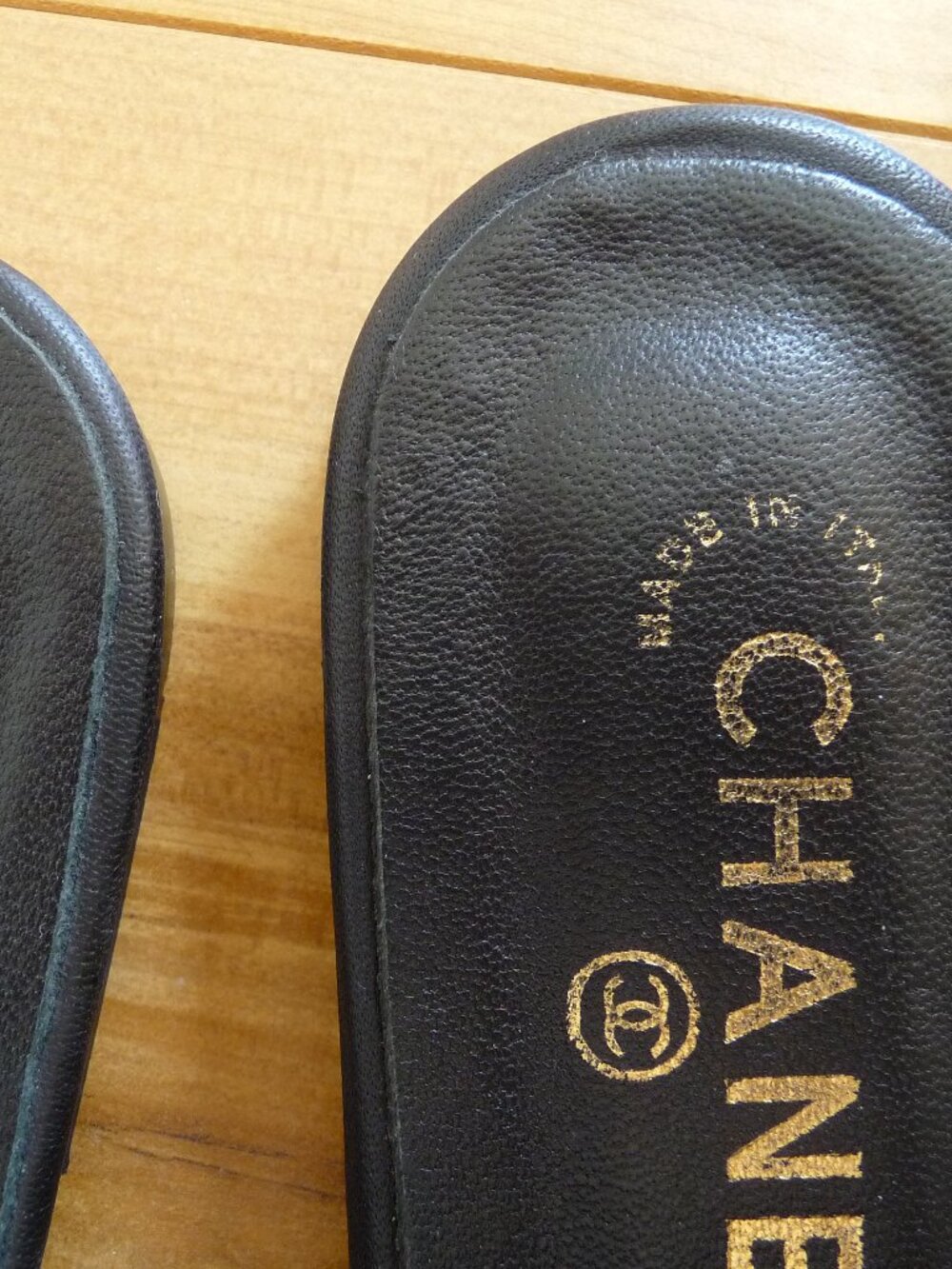 CHANEL CAMELIA BLAK LAMB LEATHER FLAT MULES SZE  EU40 /US 9 EXCELLENT CONDITION - Picture 4 of 8